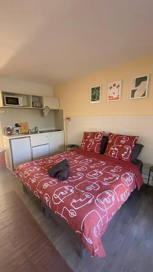 Joli Studio Camargue Lou Rouge Arles